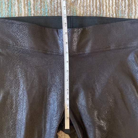 MeMoi High Waisted Morrison Snakeskin Legging - Picture 8 of 11